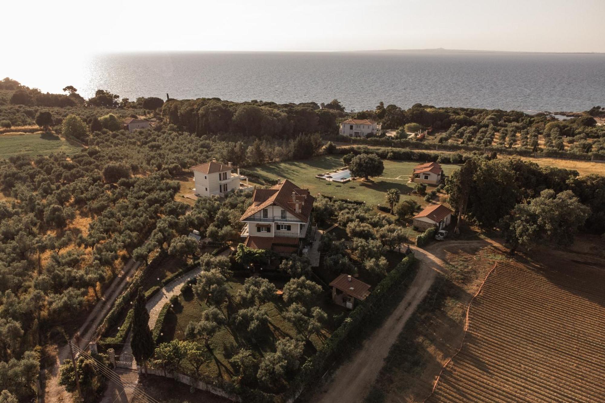 Villa Georgina B&B 카타콜론 외부 사진